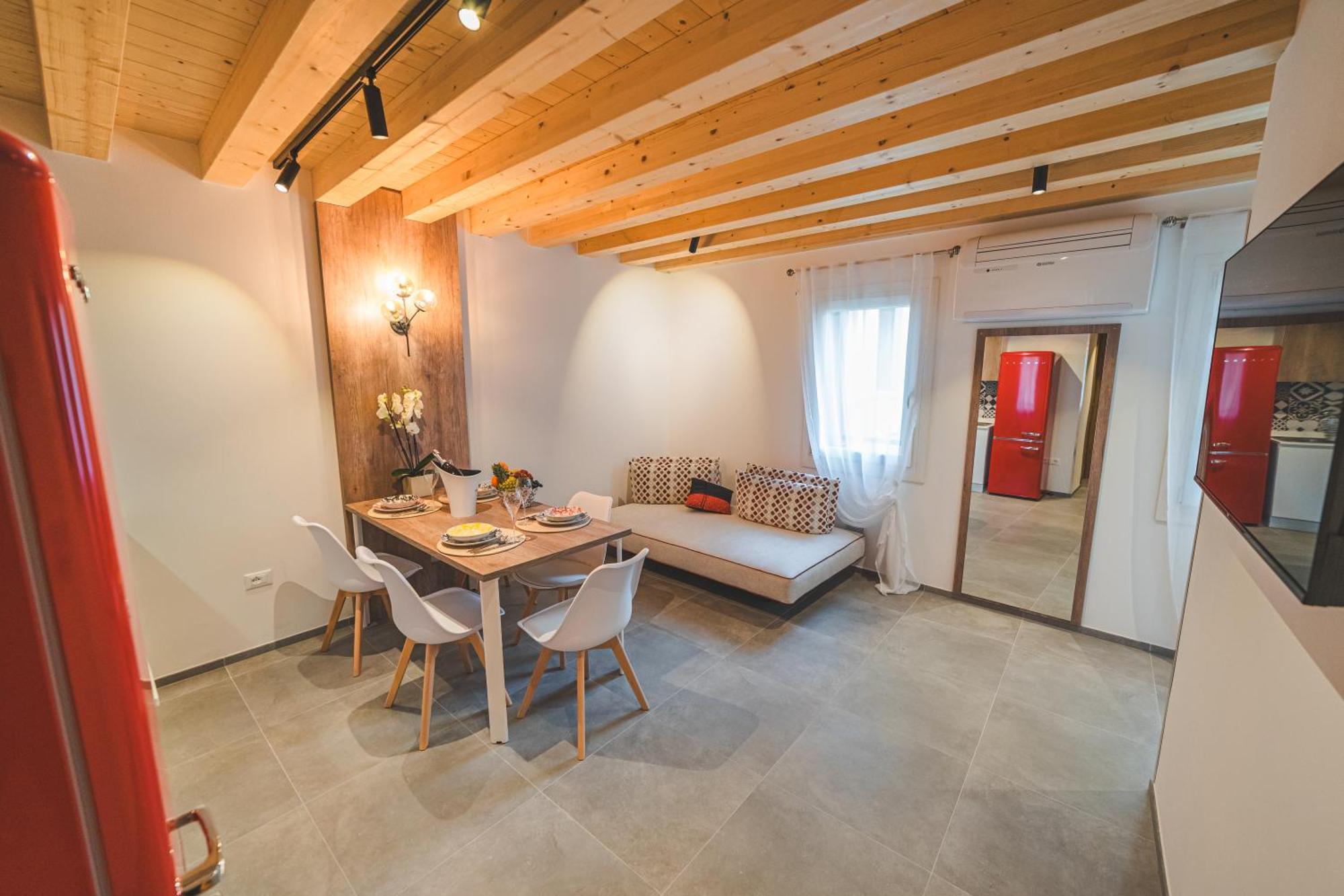 Battisti Hospitality - Si, Viaggiare Apartment Chioggia Bagian luar foto