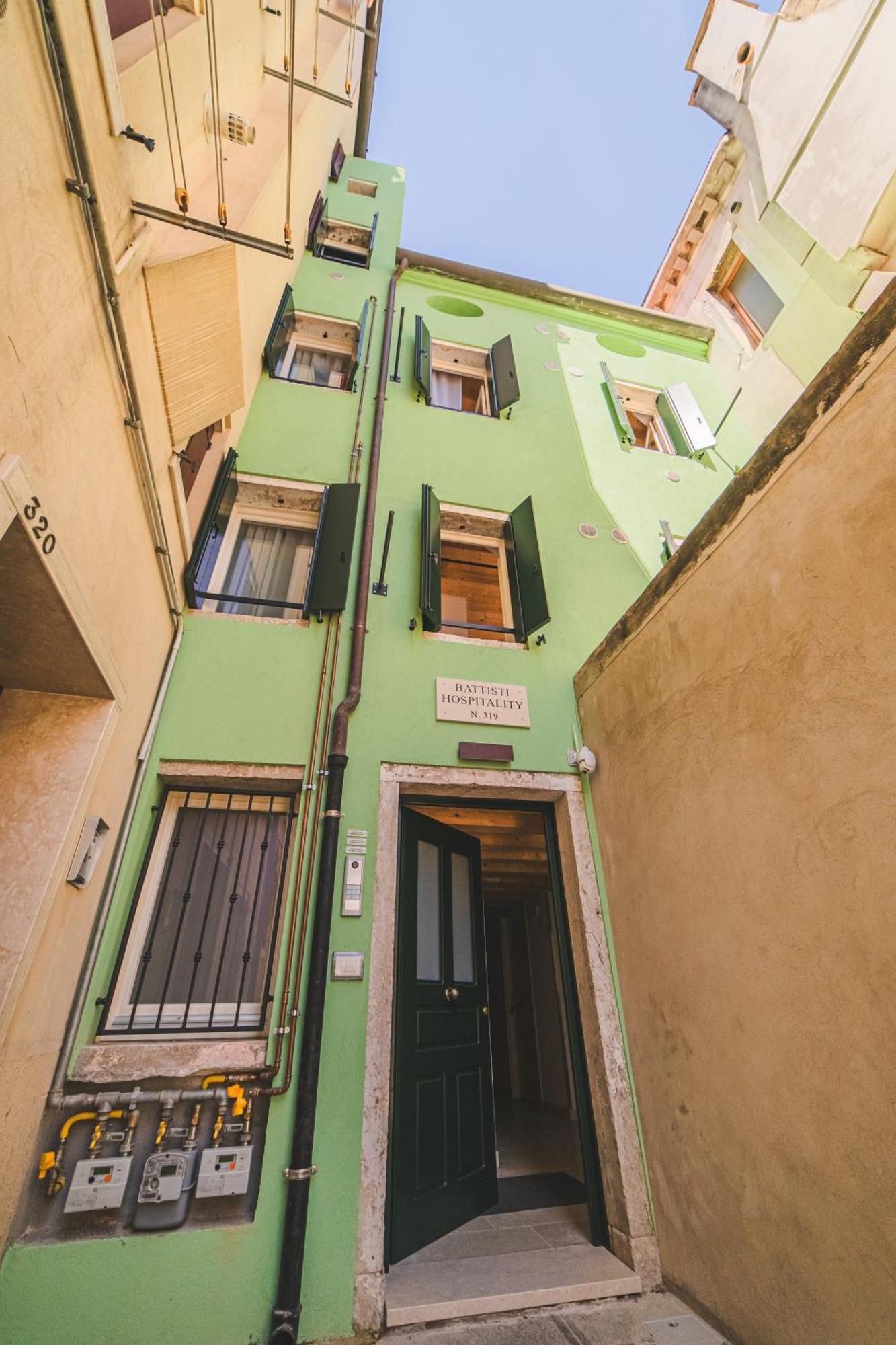 Battisti Hospitality - Si, Viaggiare Apartment Chioggia Bagian luar foto